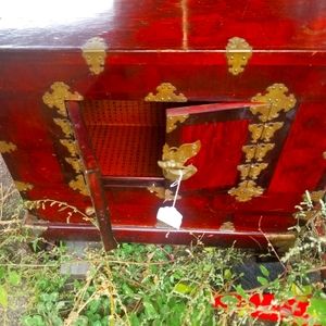 Oriental box